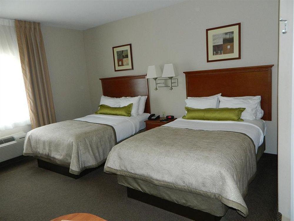 Candlewood Victoria By Ihg Exteriör bild